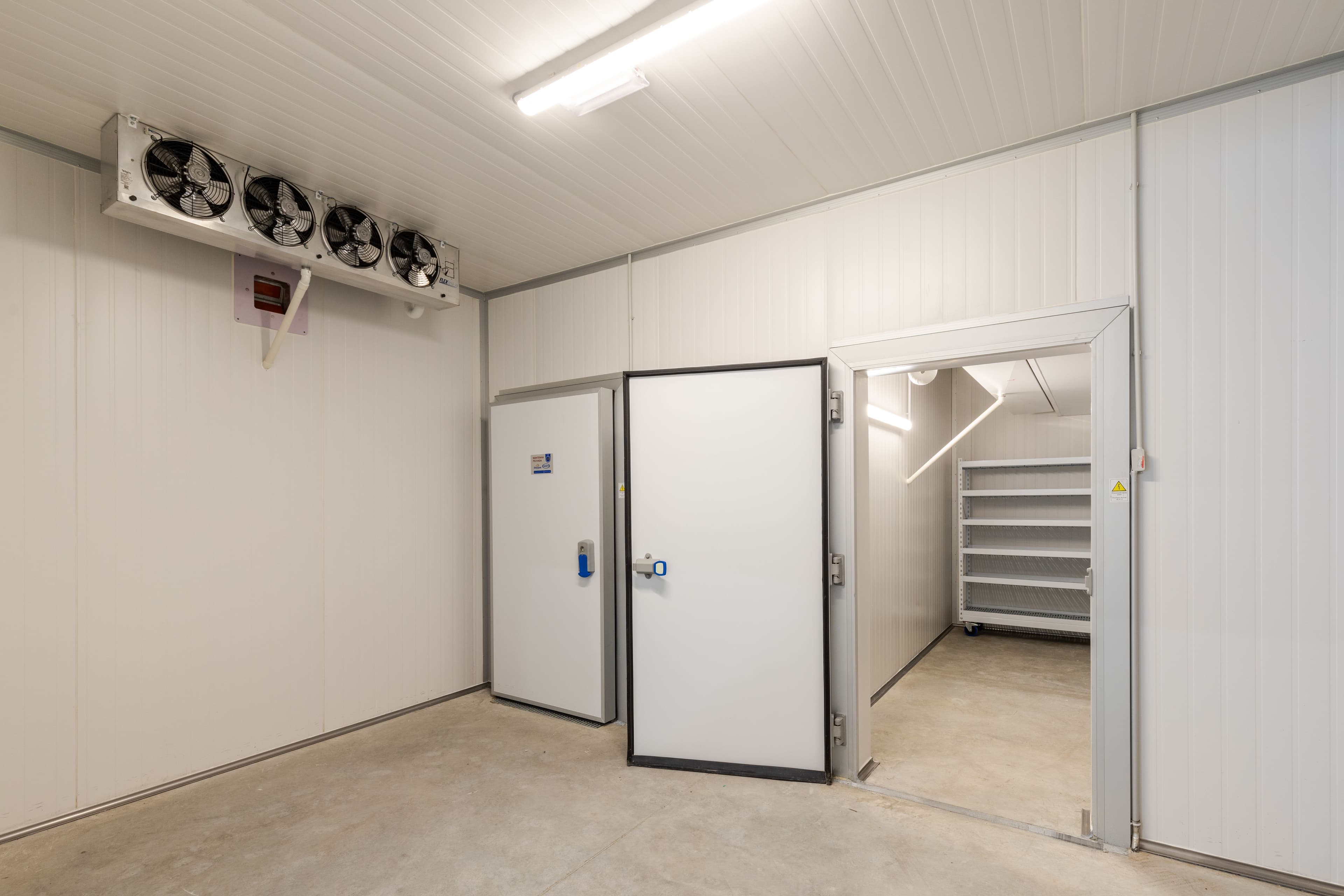 Additional refrigerated storage capacity with backup systems